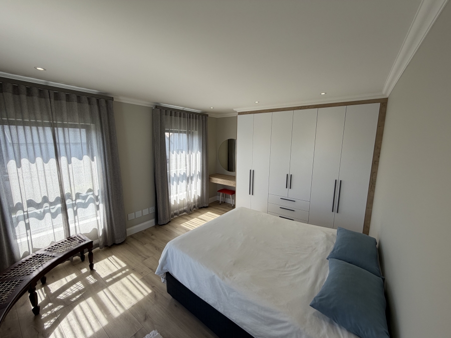 4 Bedroom Property for Sale in Kingswood Golf Estate Western Cape